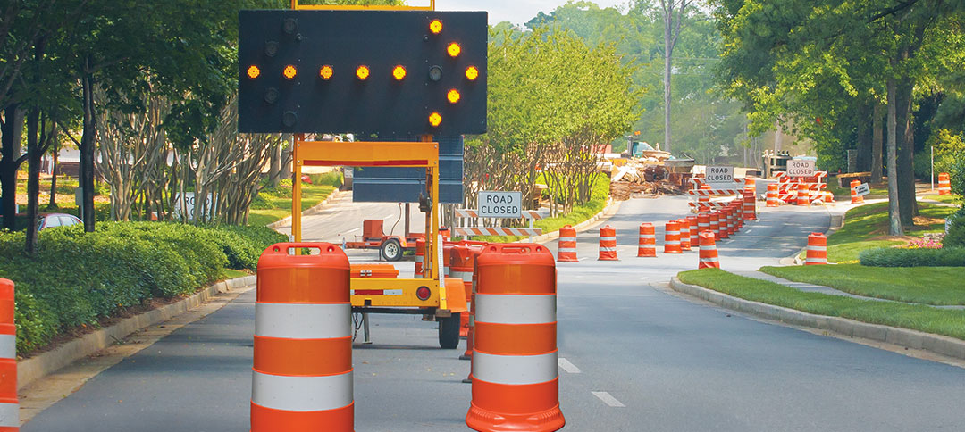MUTCD Regulations on traffic control barricades, cones and drums
